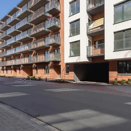 Lokum Salsa Air-conditioned With Patio Cracow By Renters *